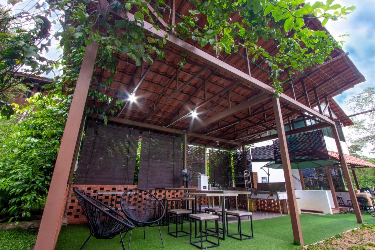 Genting Greenwoods Tiny Houses & Events Hall Гентинг-Хайлендс Экстерьер фото