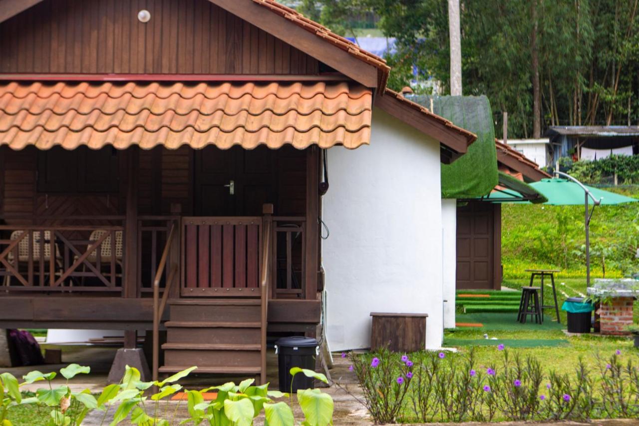 Genting Greenwoods Tiny Houses & Events Hall Гентинг-Хайлендс Экстерьер фото