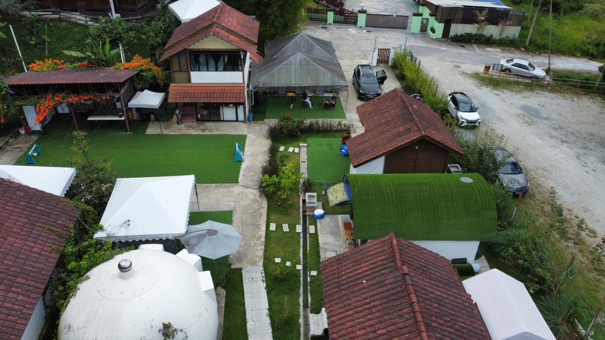 Genting Greenwoods Tiny Houses & Events Hall Гентинг-Хайлендс Экстерьер фото