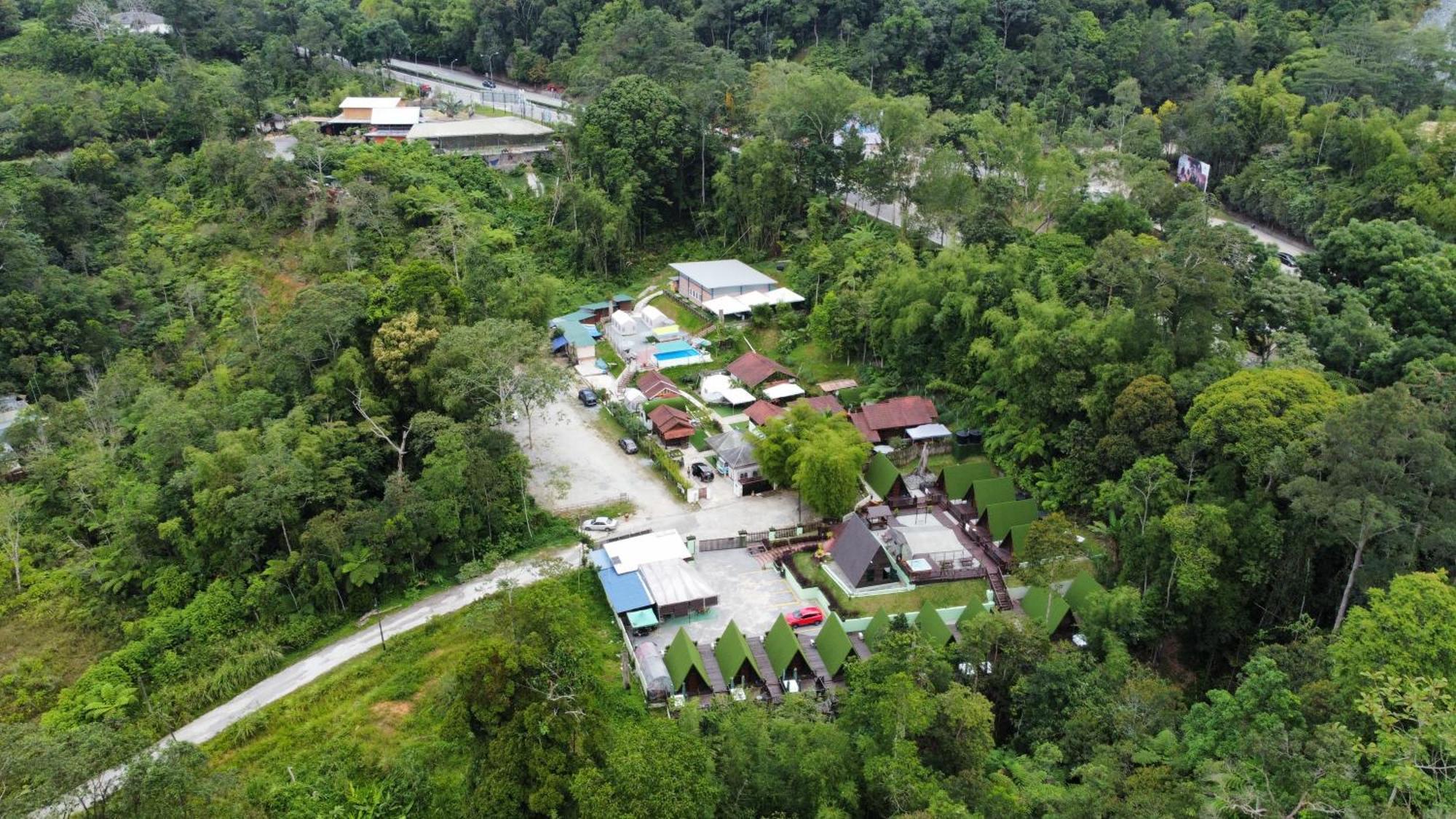 Genting Greenwoods Tiny Houses & Events Hall Гентинг-Хайлендс Экстерьер фото